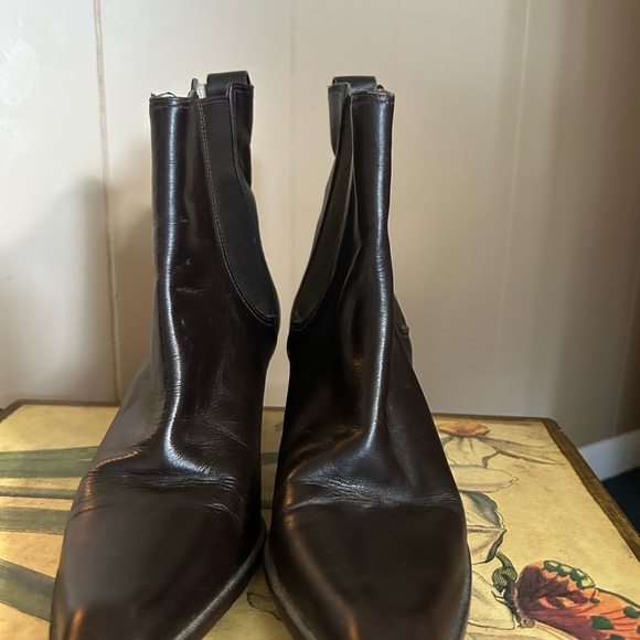 Michael Kors Leather Ankle Boots/Size 7 - Picture 3 of 5